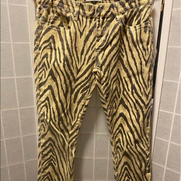 🆕 CURRENT/ELLIOTT | Zebra Print  Slimming Cropped Jeans Size 27 - Picture 3 of 9